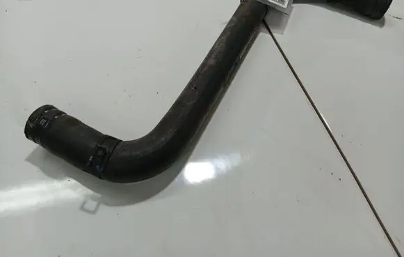 Subaru Legacy Engine coolant pipe/hose