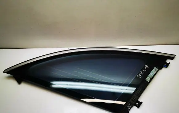 Mercedes-Benz R W251 Rear side window A2516703650 43R000263