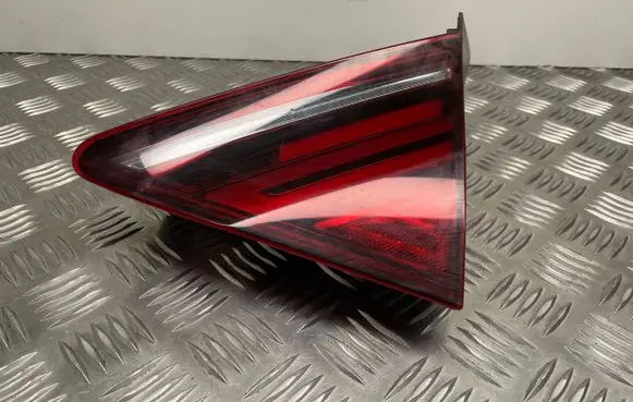 Audi A7 S7 4G Tailgate rear/tail lights 4G8945094H