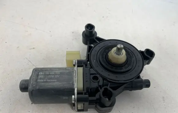 Audi A5 Front door window regulator motor 8W0959801