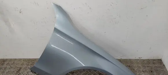 Mercedes-Benz C W205 Fender 