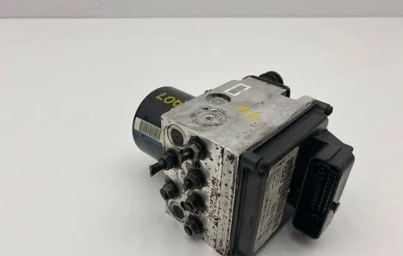 Volkswagen PASSAT B6 ABS Pump 3C0614109A
