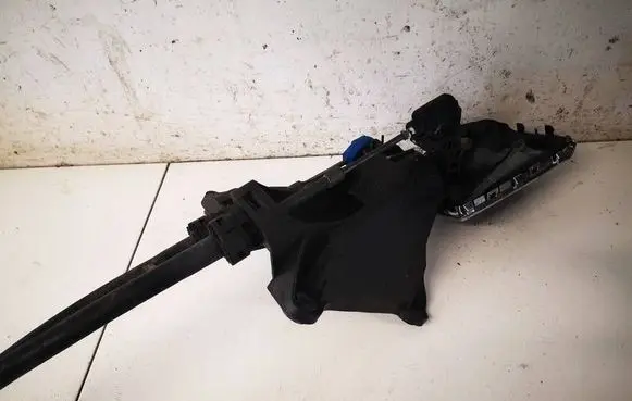 Toyota Corolla Verso AR10 Gear shifter/selector 335300F010