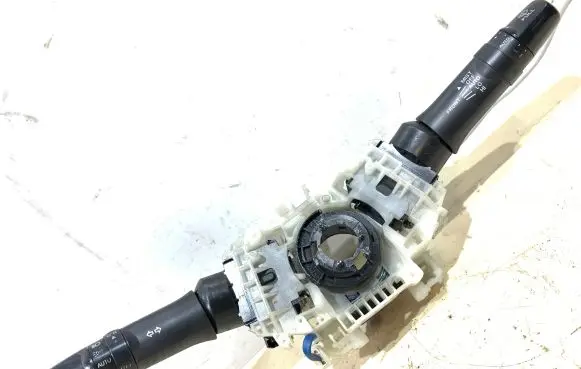 Mitsubishi Lancer VIII Indicator stalk 8600a197