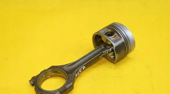 Volkswagen Phaeton Piston with connecting rod