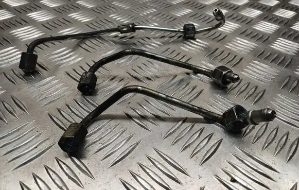 Opel Antara Fuel injector supply line/pipe 