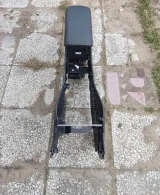 Hyundai Tucson TL Armrest 