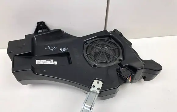 Audi A3 S3 A3 Sportback 8P Subwoofer speaker 8P4035382C 280354002 449089002