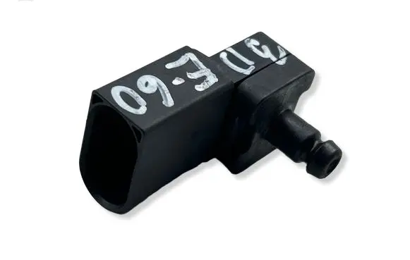BMW 5 E60 E61 Air pressure sensor 7792260 8P20 7340