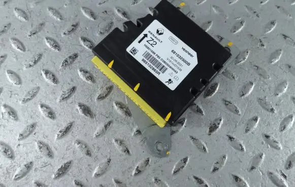 Dacia Sandero III Airbag control unit/module 985102865R