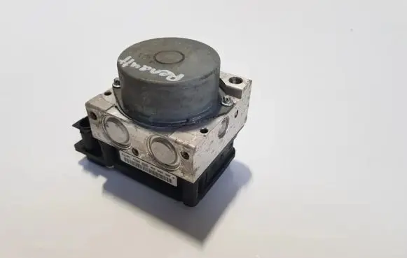 Renault Megane II Master brake cylinder