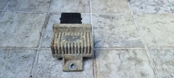 Peugeot 207 CC Coolant fan relay 