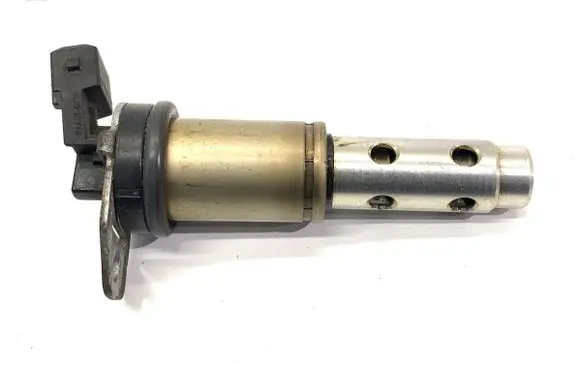 BMW X6 E71 Valve 7585425