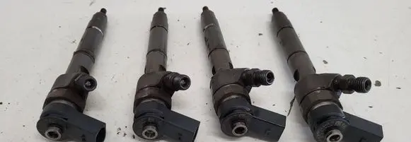 Mercedes-Benz A W169 Fuel injectors set 0445110167 A6400700287