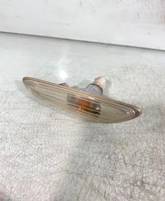 BMW 3 E46 Front fender indicator light 716591501
