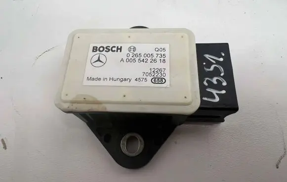 Mercedes-Benz E W212 ESP acceleration yaw rate sensor A0055422618 0265005735 7052230