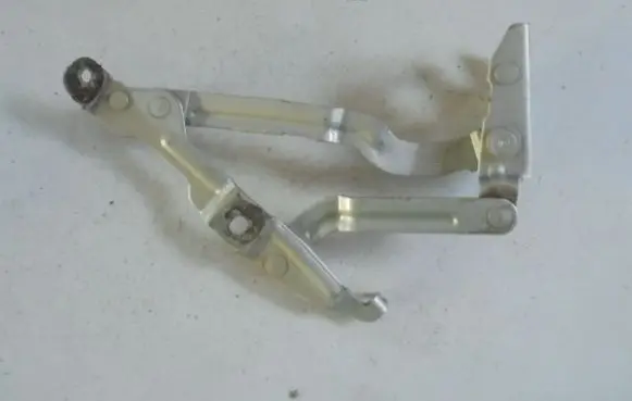 Volkswagen Bora Tailgate/trunk/boot hinge 
