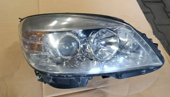 Mercedes-Benz C W204 Headlight/headlamp 