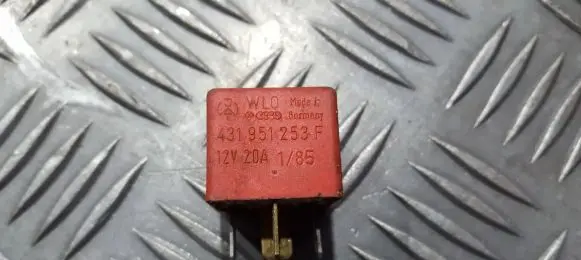 Audi A4 S4 B5 8D Other relay 431951253f