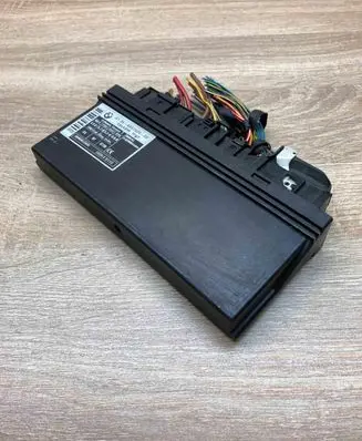 BMW 5 E60 E61 Comfort/convenience module 6957529 5WK49110 WithPlug