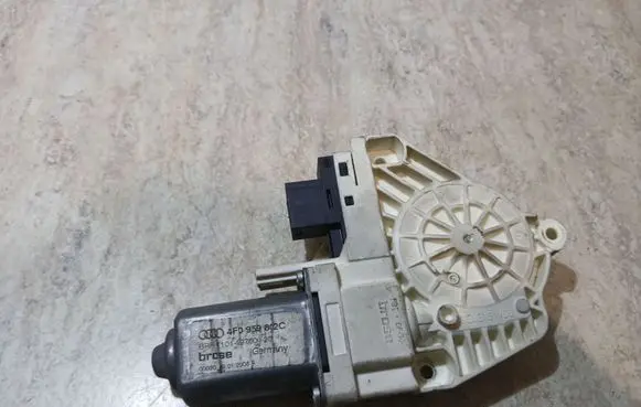 Audi A6 S6 C6 4F Front door window regulator motor 4F0959802D