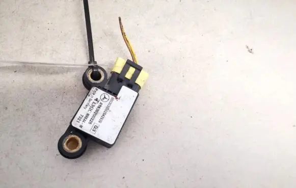 Mercedes-Benz ML W163 Airbag deployment crash/impact sensor a1638200226