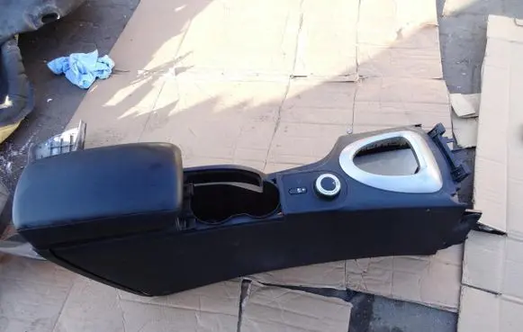 Nissan Qashqai Center console 