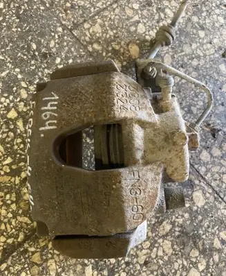 Front brake caliper
