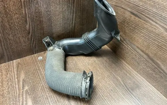 Citroen Xantia Intake resonator 9610571480
