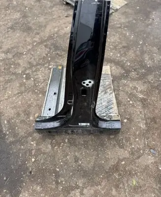 Ford Mustang Mach-E Pillar (middle) 