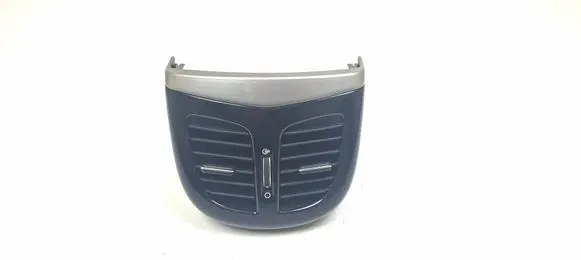 Hyundai i40 Rear air vent grill 846423Z001