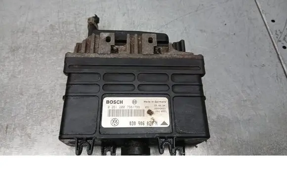 Volkswagen Polo II 86C 2F Engine control unit/module ECU 030906026N
