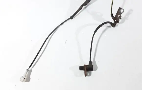 Toyota Avensis T250 ABS brake wheel speed sensor 8954202040 0265006677