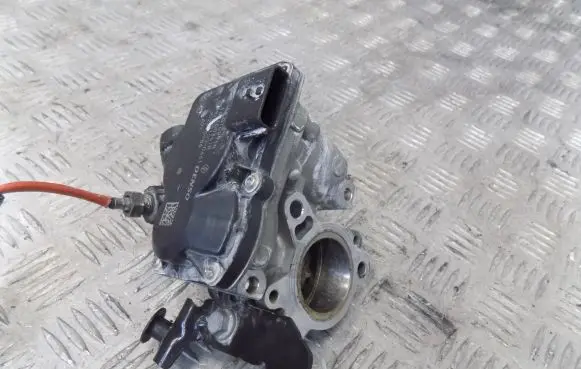 Renault Kadjar EGR valve 147100361R