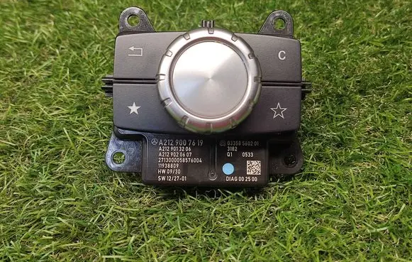 Mercedes-Benz E W212 Multifunctional control switch/knob A2129007619 A2129013206 A2129020607