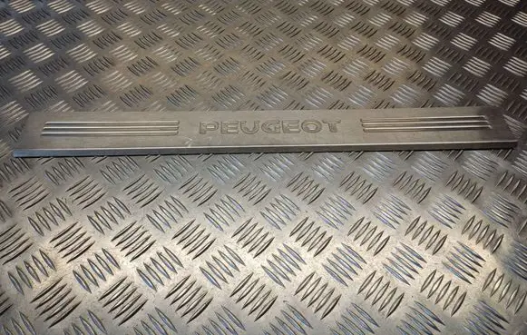 Peugeot 206 CC Front sill trim cover 96369602ZC