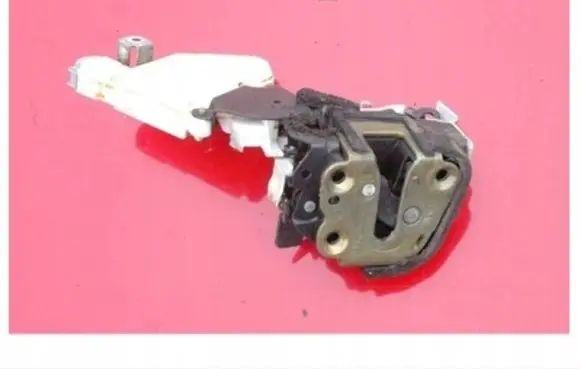 Nissan Altima Rear door lock