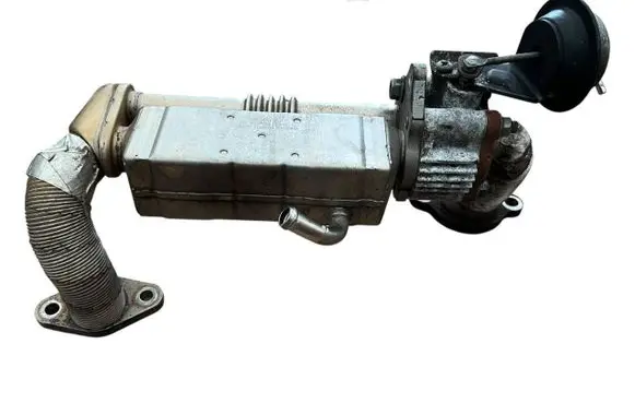 Mazda 6 EGR valve cooler R2AA20304 12K9A000031