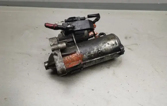 Renault Trafic II (X83) Starter motor
