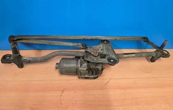 Volvo S80 Front wiper linkage and motor 3397020958 30796358 1397220585