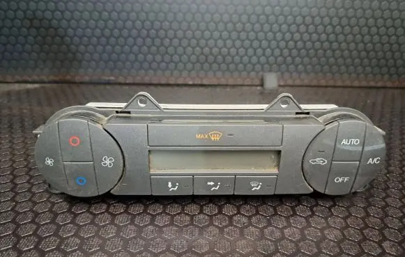 Ford Mondeo Mk III Climate control unit 3S7T18C612AJ WVQA16052