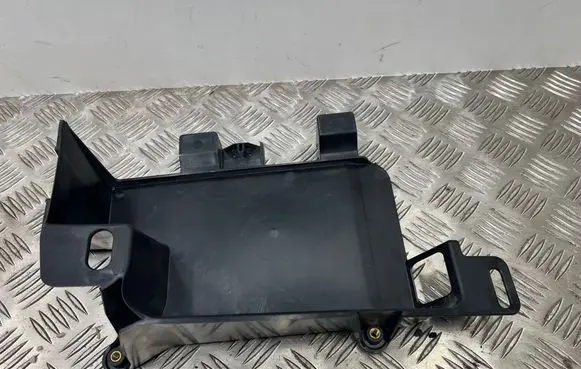 Other engine bay part