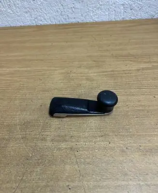 Mercedes-Benz E W124 Front door window winding handle F3165