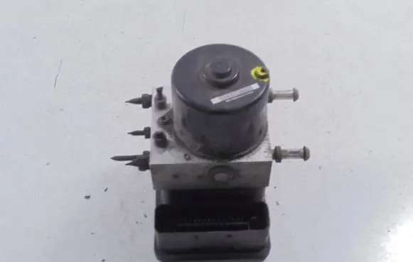 Suzuki Grand Vitara II ABS Pump 65J0
