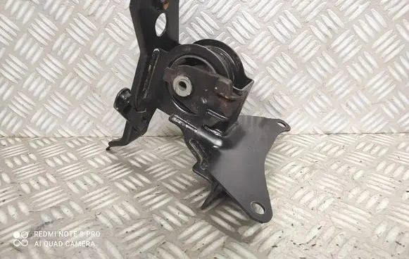 Toyota Yaris Engine mounting bracket 12315-23030
