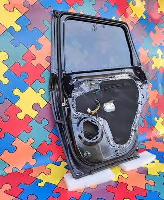 Mitsubishi Outlander Rear door