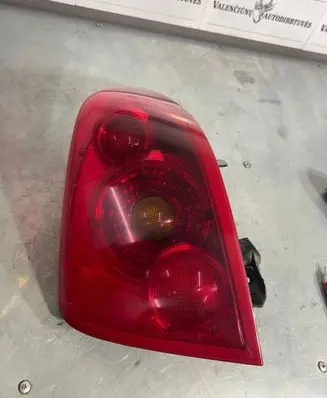 Nissan Primera Rear/tail lights 26555AU21B 89077070 20082012