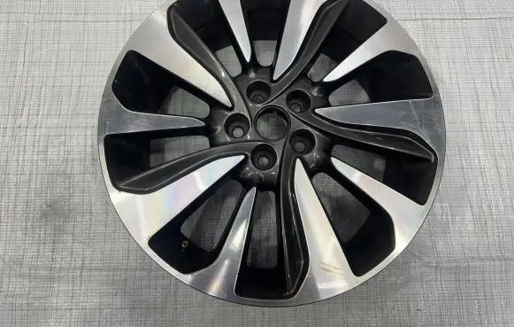 Mercedes-Benz B W247 R15 alloy rim 94539563