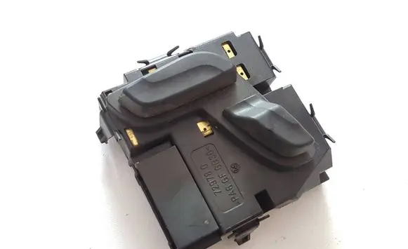 Mercedes-Benz E W212 Seat control switch A2048701958 729780