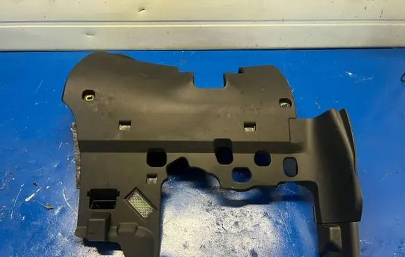 Audi A4 S4 B8 8K Dashboard lower bottom trim panel 8K1863075A